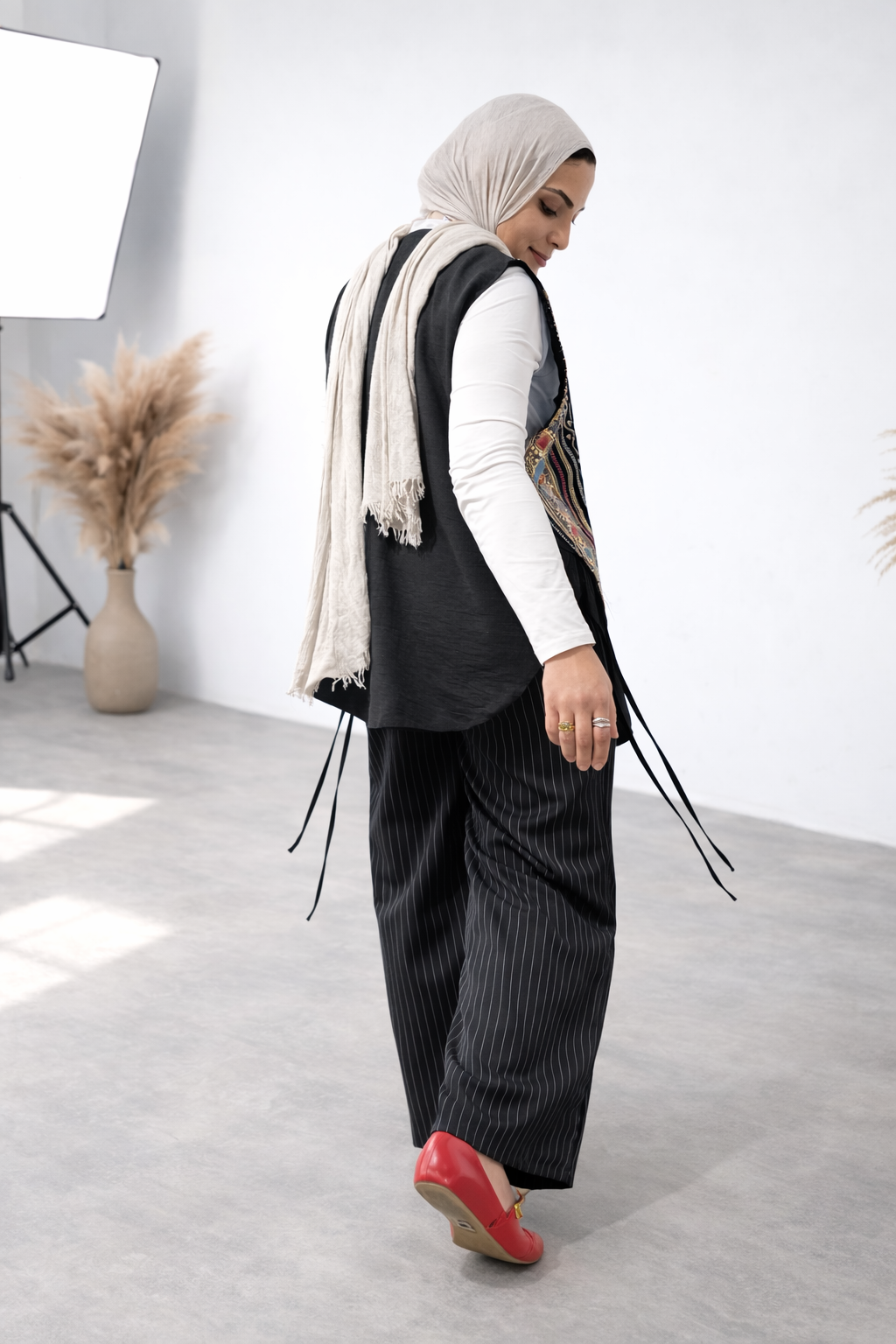 Moana Vest - Black