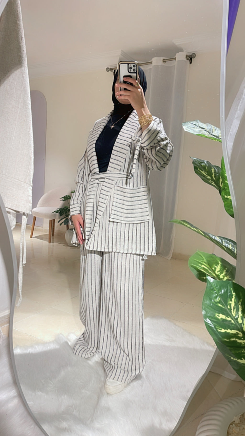 Linen striped cool suit