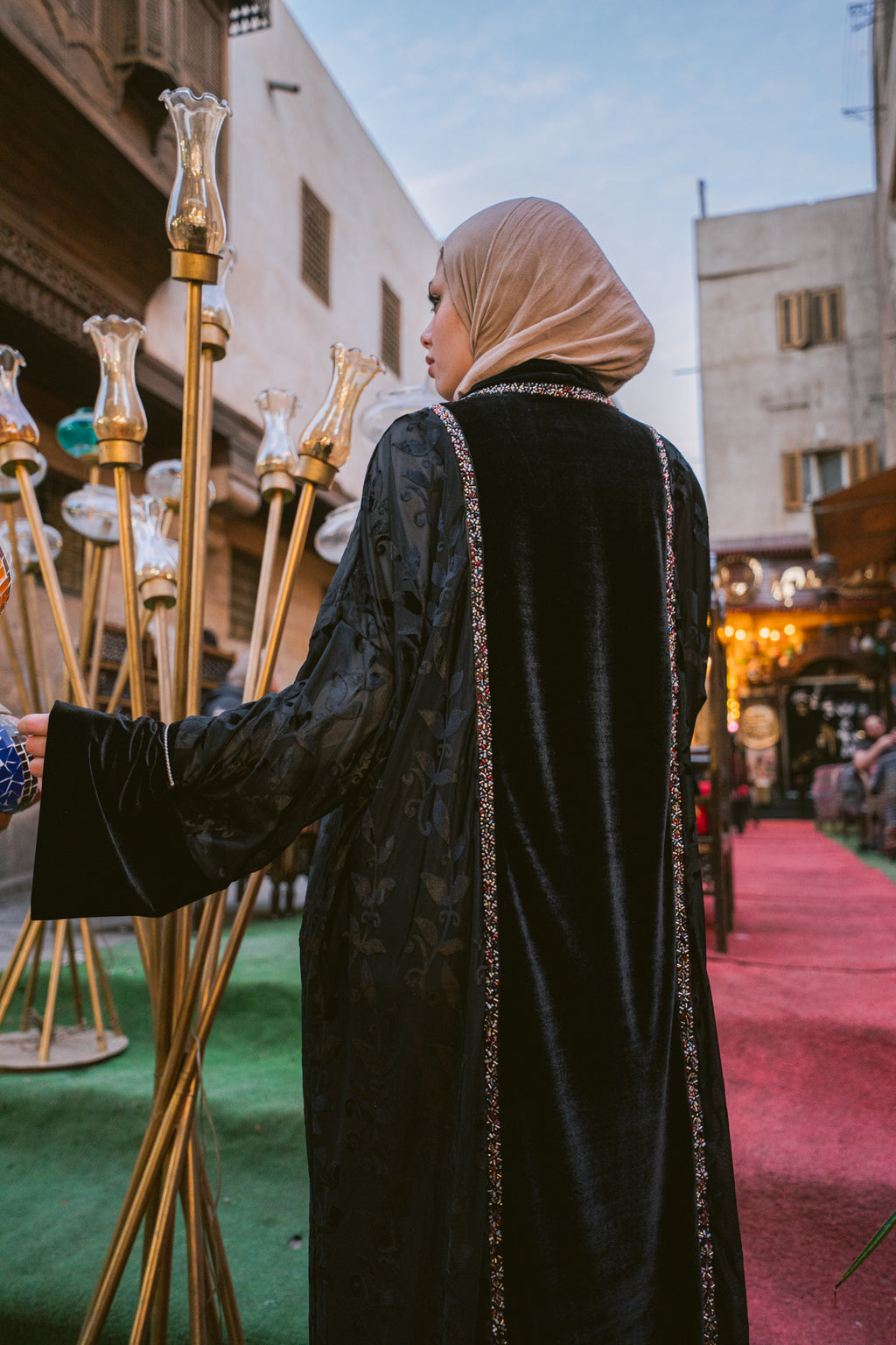 يا مساء الجمال - لون أسود