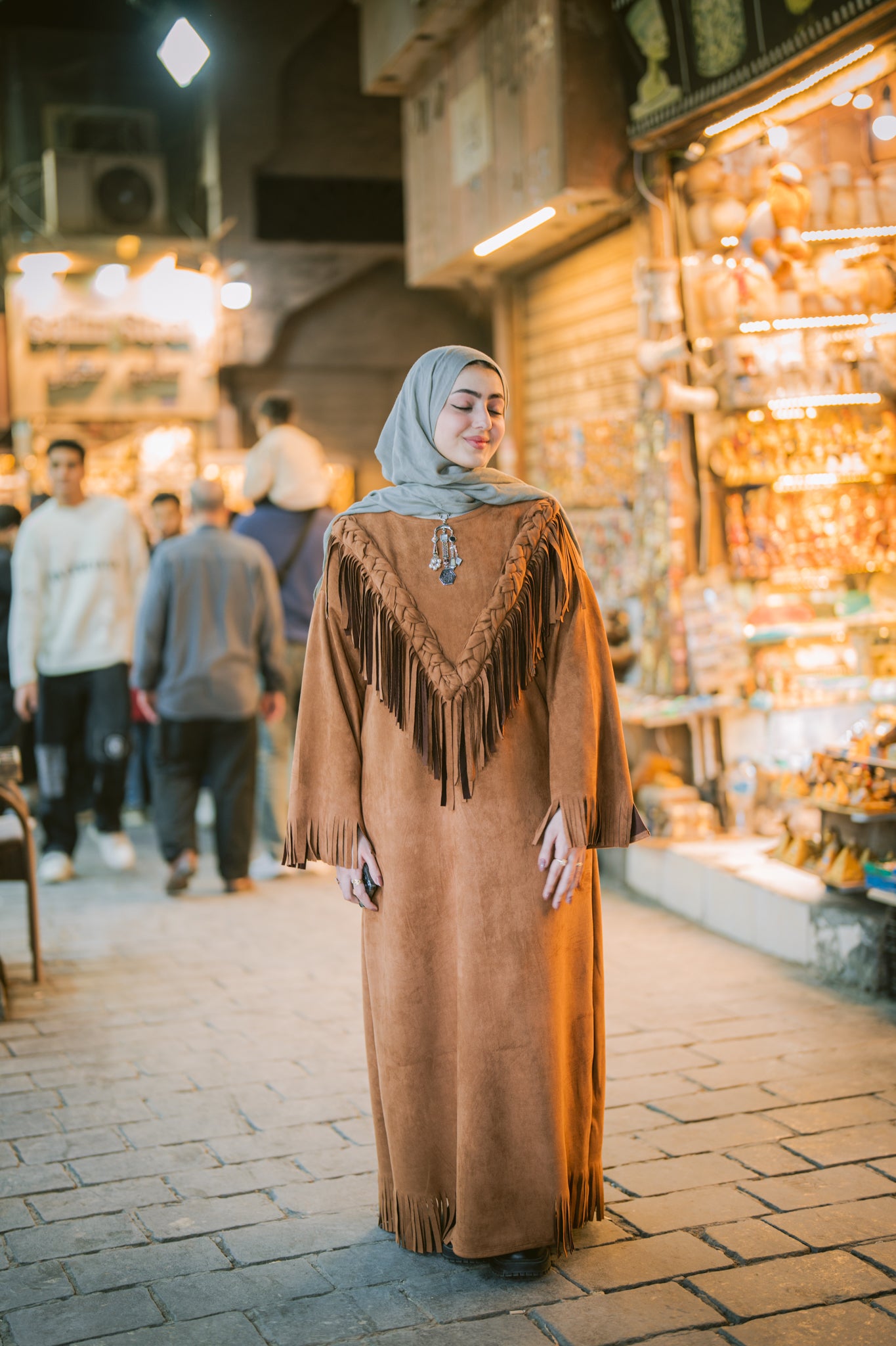 رَوْح - لون بني