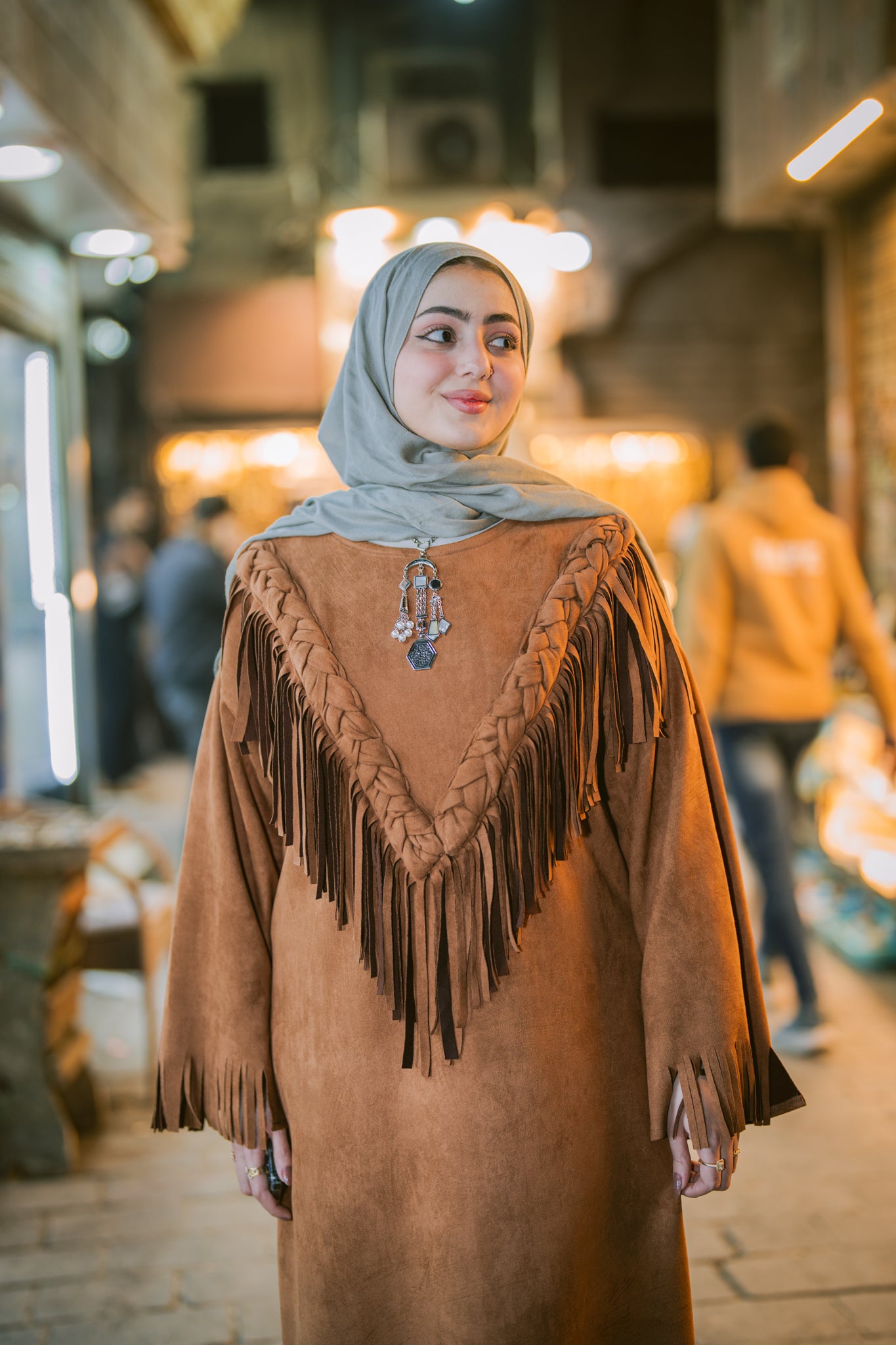 رَوْح - لون بني