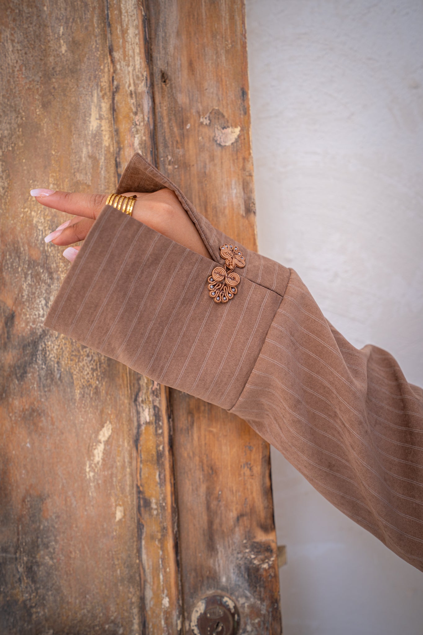 Swan Blouse - Mocha