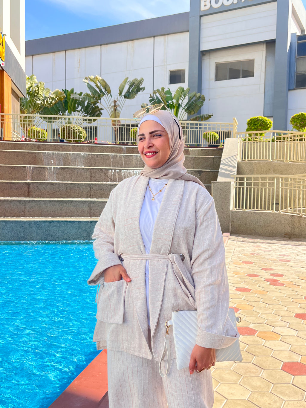 Linen striped cool suit